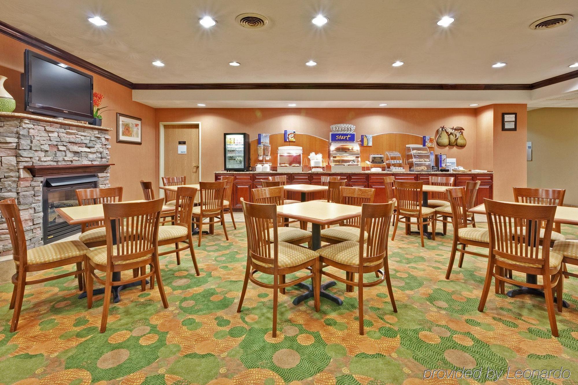 Holiday Inn Express Winfield - Teays Valley Hurricane Exteriér fotografie