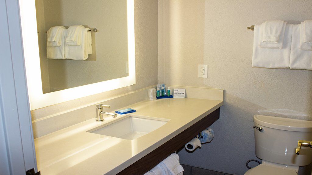 Holiday Inn Express Winfield - Teays Valley Hurricane Exteriér fotografie