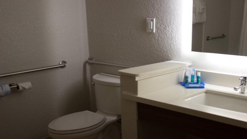 Holiday Inn Express Winfield - Teays Valley Hurricane Exteriér fotografie